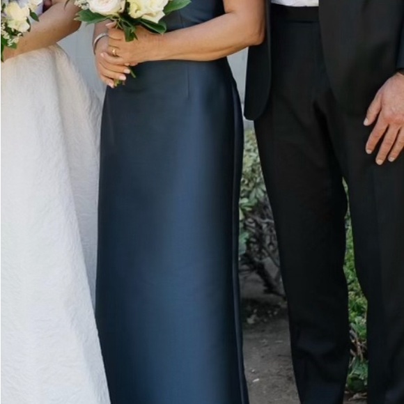 Stunning Mother of the bride or groom gown - Picture 11 of 12